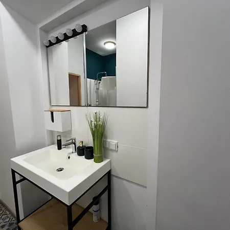 3d Florianska 15 *